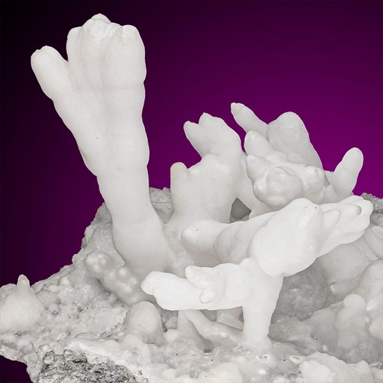 Aragonite-Megala Pefka Mine No. 28 | Megala Pefka Valley | Aghios Konstandinos | Lavrion | Attica | Greece